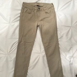 American Eagle Super Stretch Jegging.